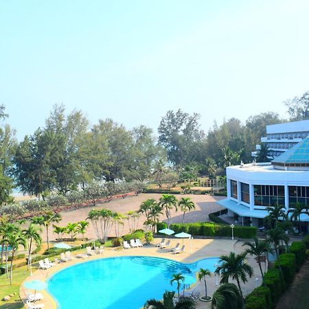 Seapine Beach Golf And Resort Hua Hin Ban Khao Takiap Экстерьер фото