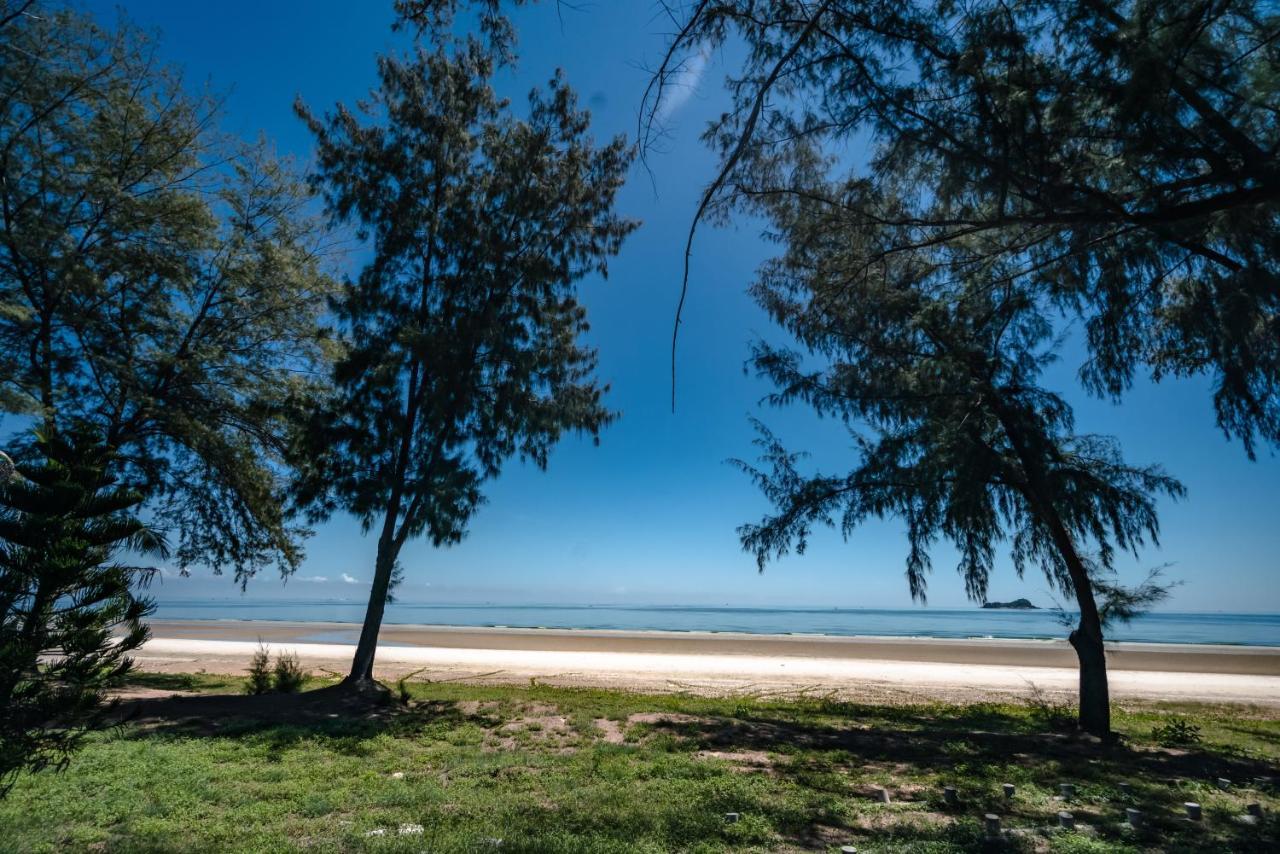 Seapine Beach Golf And Resort Hua Hin Ban Khao Takiap Экстерьер фото