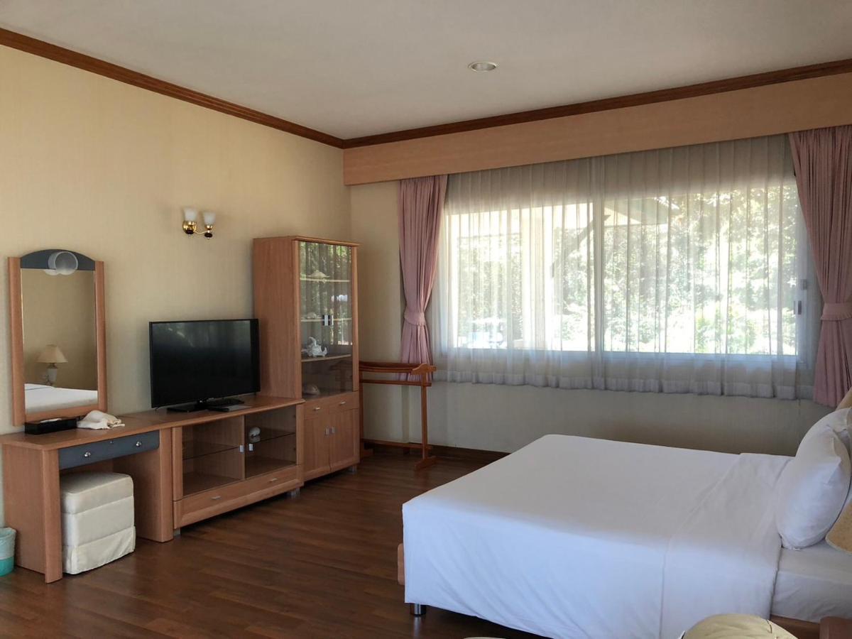 Seapine Beach Golf And Resort Hua Hin Ban Khao Takiap Экстерьер фото