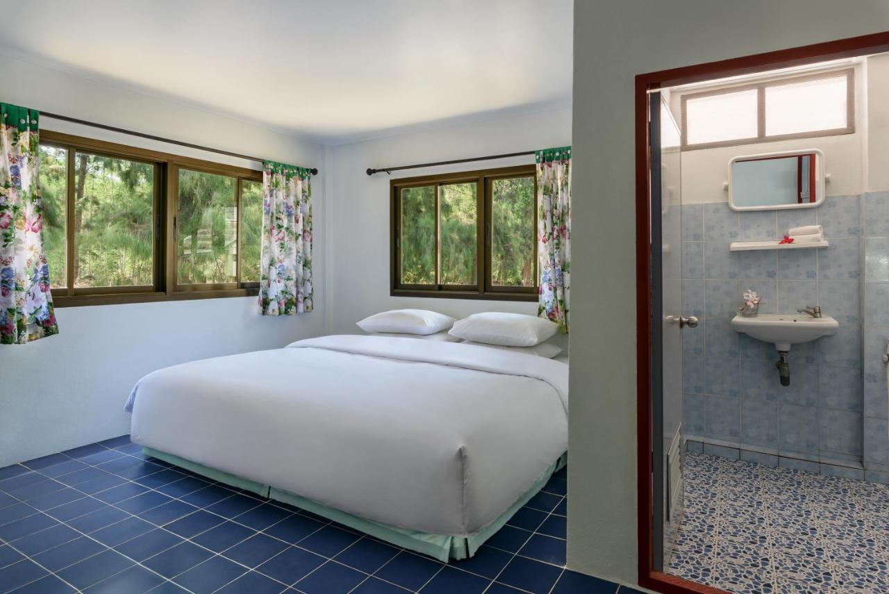 Seapine Beach Golf And Resort Hua Hin Ban Khao Takiap Экстерьер фото